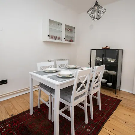 Sunny 1bdr Near Center * Saraybosna